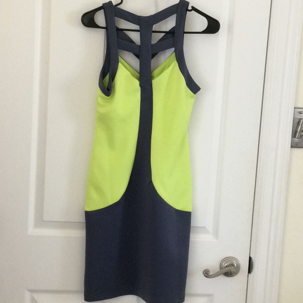 Dress - Picture 2 of 4